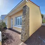 Dom wakacyjny T3 Avec Jardin Clos A 700m De La Et Commerces - Fr-1-92-768