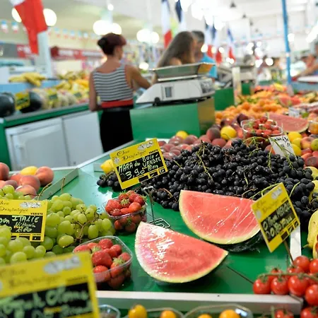 T3 Avec Jardin Clos A 700m De La Et Commerces - Fr-1-92-768 *