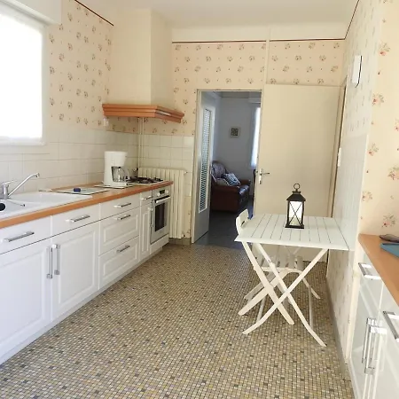 بيت للعطل T3 Avec Jardin Clos A 700m De La Et Commerces - Fr-1-92-768 لي سابلِ دولونْ