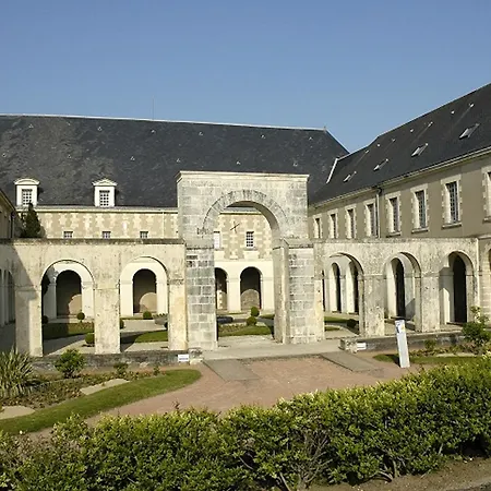 T3 Avec Jardin Clos A 700m De La Et Commerces - Fr-1-92-768 莱萨布勒-多洛讷