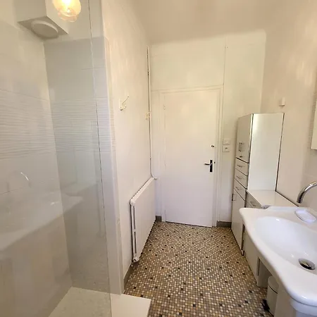 T3 Avec Jardin Clos A 700m De La Et Commerces - Fr-1-92-768