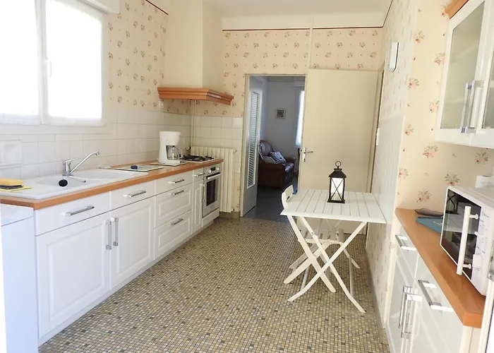 Casa de Férias T3 Avec Jardin Clos à 700m De La Et Commerces - Fr-1-92-768 Les Sables-dʼOlonne